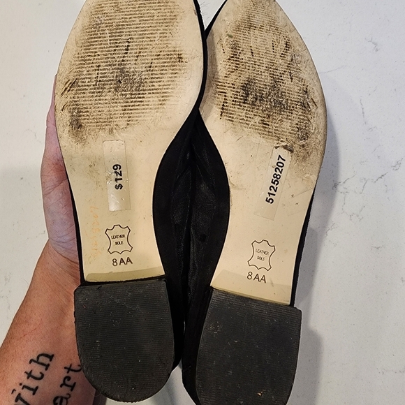 Talbots Black Mesh Polka Dot Edison Pom Pom Ladies Flats Women's Size 8AA EUC - Picture 8 of 9